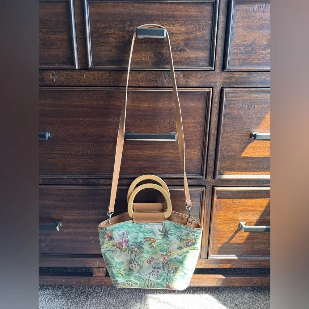Relic Brand Wooden Handled cross body hawaiian style Handbag - Picture 3 of 11